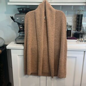 Pink/tan sleeveless duster with fold over collar